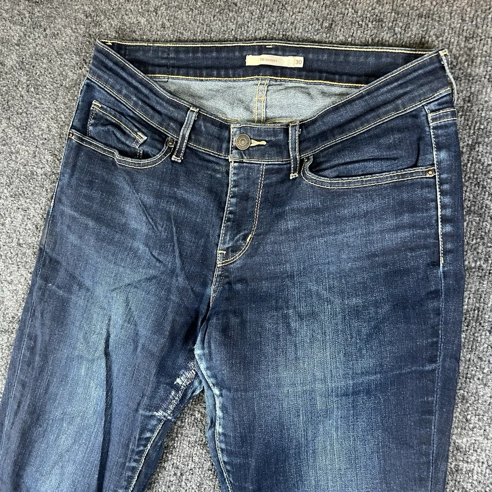 Levi's 711 Skinny Jeans‎ Women W30 L31 Dark Wash Stretch Blue Repaired Read